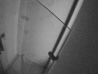 voyeurcam-casa-salsa-bathroom-7
