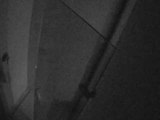 voyeurcam-casa-salsa-bathroom-7