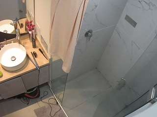 voyeurcam-casa-salsa-bathroom-7