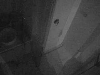 voyeurcam-casa-salsa-bathroom-7