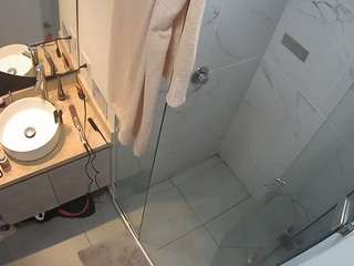 voyeurcam-casa-salsa-bathroom-7