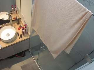 voyeurcam-casa-salsa-bathroom-7