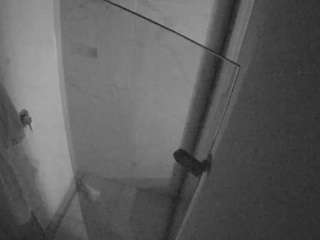 voyeurcam-casa-salsa-bathroom-7