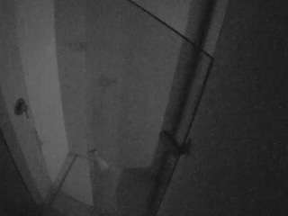 voyeurcam-casa-salsa-bathroom-7