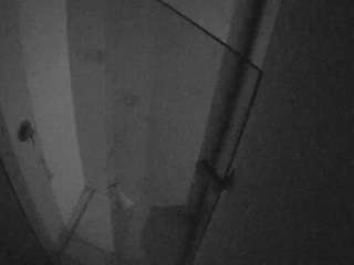 voyeurcam-casa-salsa-bathroom-7