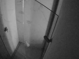 voyeurcam-casa-salsa-bathroom-7