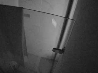 voyeurcam-casa-salsa-bathroom-7