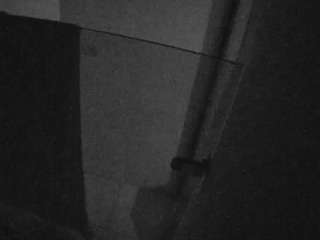 voyeurcam-casa-salsa-bathroom-7