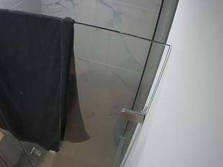 voyeurcam-casa-salsa-bathroom-7