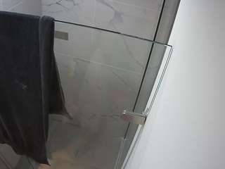 voyeurcam-casa-salsa-bathroom-7