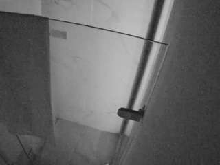 voyeurcam-casa-salsa-bathroom-7