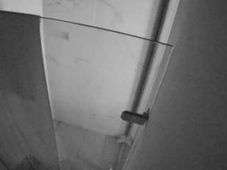 voyeurcam-casa-salsa-bathroom-7