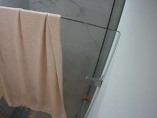 voyeurcam-casa-salsa-bathroom-7