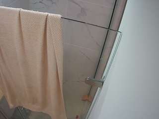 voyeurcam-casa-salsa-bathroom-7