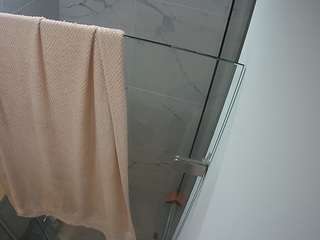 voyeurcam-casa-salsa-bathroom-7