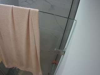 voyeurcam-casa-salsa-bathroom-7