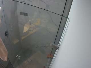 voyeurcam-casa-salsa-bathroom-7