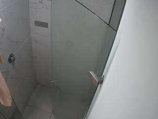 voyeurcam-casa-salsa-bathroom-7