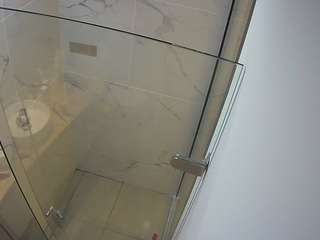 voyeurcam-casa-salsa-bathroom-7