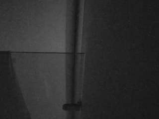voyeurcam-casa-salsa-bathroom-7
