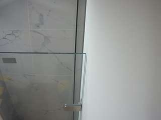 voyeurcam-casa-salsa-bathroom-7