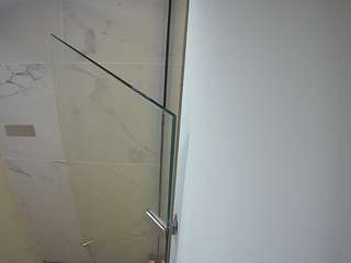 voyeurcam-casa-salsa-bathroom-7