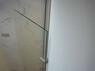 voyeurcam-casa-salsa-bathroom-7