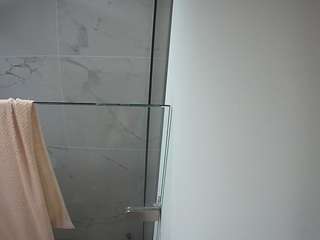 voyeurcam-casa-salsa-bathroom-7