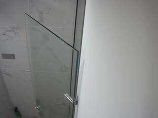 voyeurcam-casa-salsa-bathroom-7