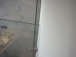 voyeurcam-casa-salsa-bathroom-7