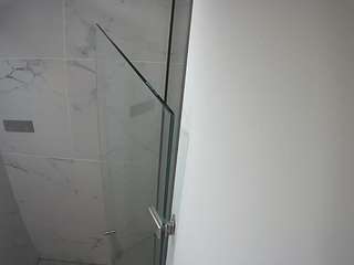 voyeurcam-casa-salsa-bathroom-7