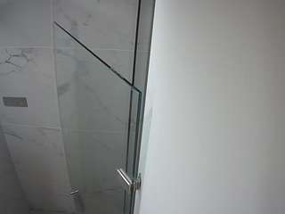 voyeurcam-casa-salsa-bathroom-7