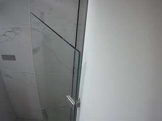 voyeurcam-casa-salsa-bathroom-7