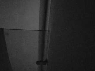 voyeurcam-casa-salsa-bathroom-7