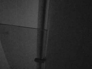 voyeurcam-casa-salsa-bathroom-7