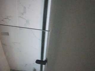 voyeurcam-casa-salsa-bathroom-7