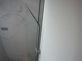 voyeurcam-casa-salsa-bathroom-7