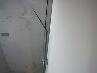 voyeurcam-casa-salsa-bathroom-7