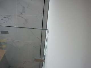 voyeurcam-casa-salsa-bathroom-7