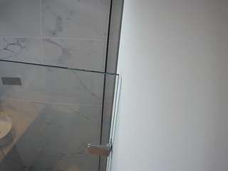 voyeurcam-casa-salsa-bathroom-7