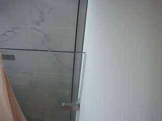 voyeurcam-casa-salsa-bathroom-7