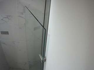 voyeurcam-casa-salsa-bathroom-7