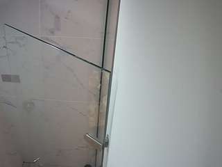 voyeurcam-casa-salsa-bathroom-7