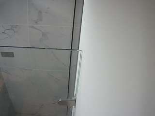 voyeurcam-casa-salsa-bathroom-7