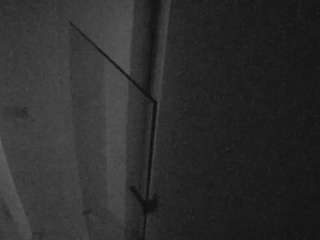 voyeurcam-casa-salsa-bathroom-7