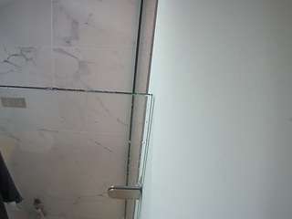 यह मॉडल अभी लाइव है. voyeurcam-casa-salsa-bathroom-7