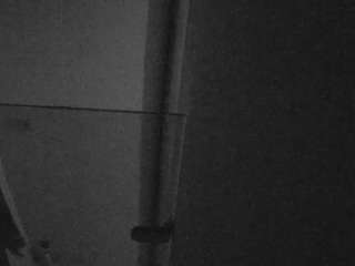 Ten model jest teraz na żywo. voyeurcam-casa-salsa-bathroom-7