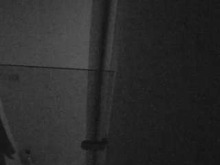 Ce modèle est en direct maintenant. voyeurcam-casa-salsa-bathroom-7