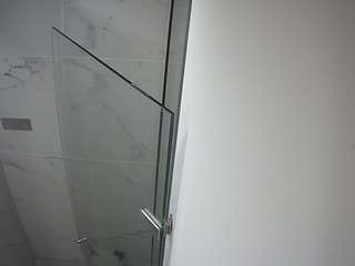 voyeurcam-casa-salsa-bathroom-7