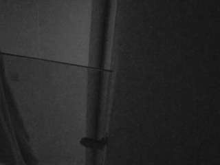 voyeurcam-casa-salsa-bathroom-7